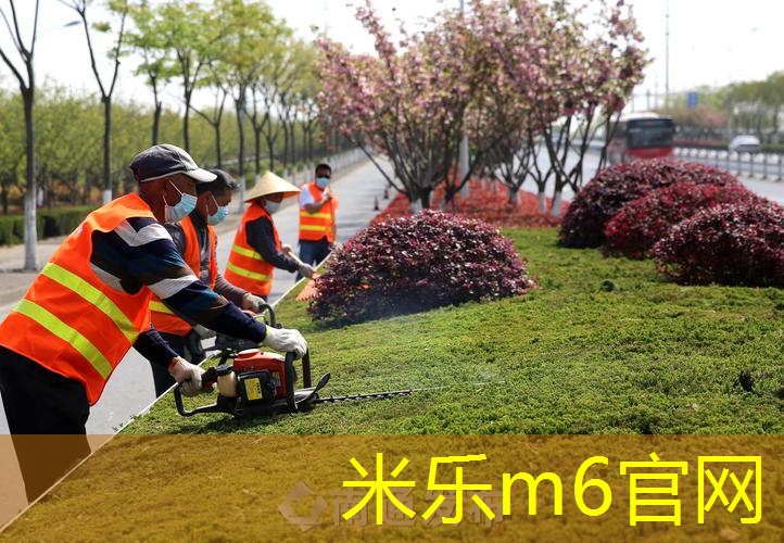 双层网球拍项链怎么戴的